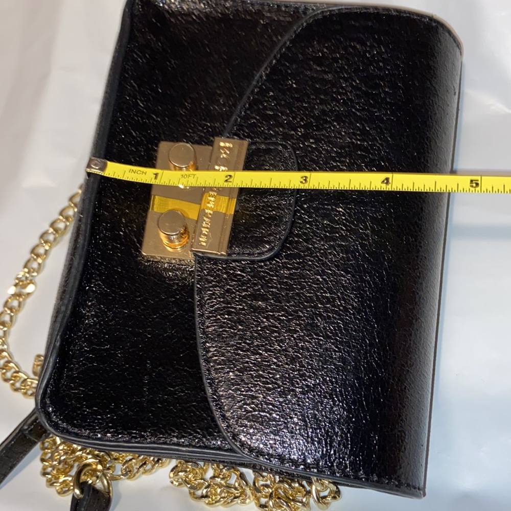 BCBG Generation - Picture 7 of 7